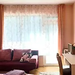 Serene Sky Apartment Warna