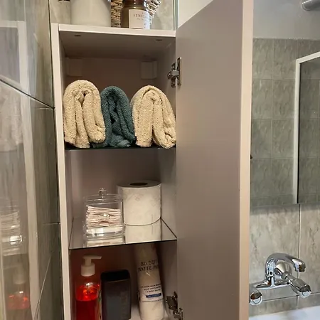 Apartament цветно Warna