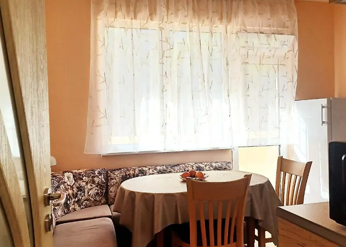 Serene Sky Апартаменты *